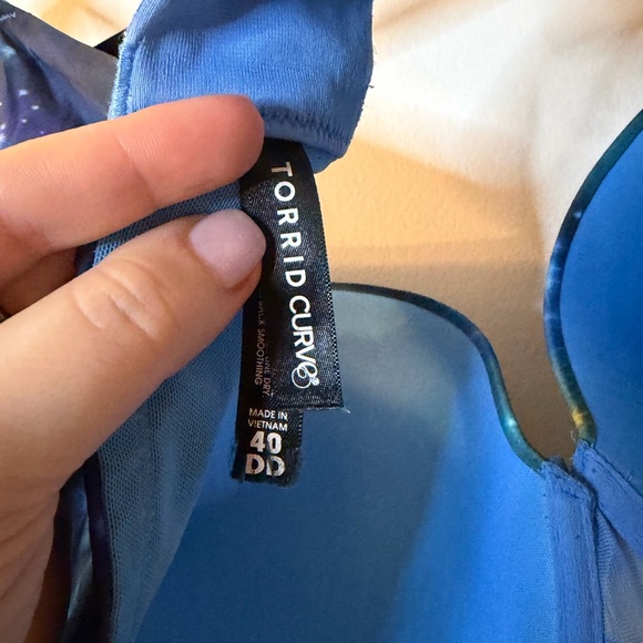 Torrid Curve Bra 40DD - Picture 3 of 3